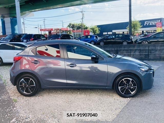 Mazda MAZDA2 2023-04 330850-15