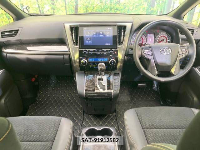 Toyota ALPHARD 2021-11 213709-1