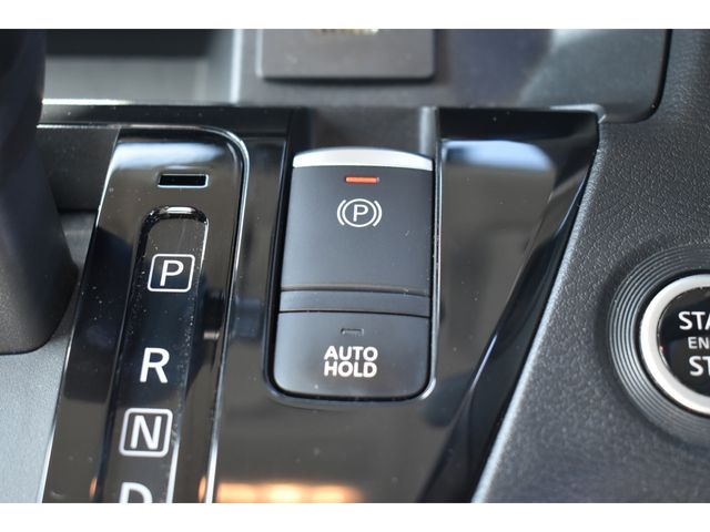 Nissan ROOX 2020-07 19970-12
