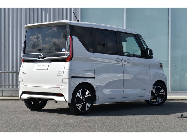 Nissan ROOX 2020-07 19970-1