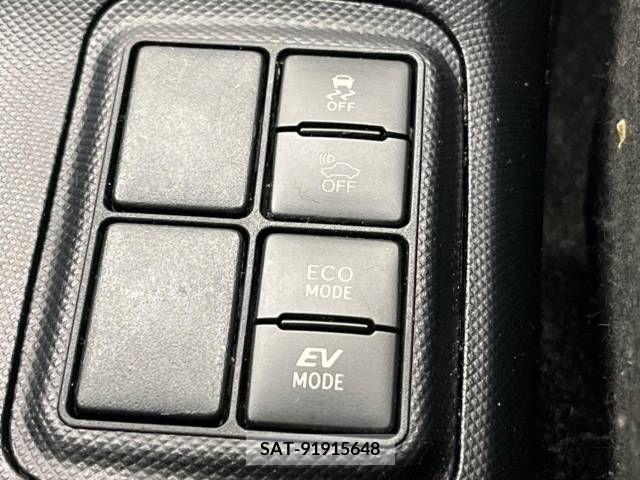Toyota AQUA 2017-10 255947-6