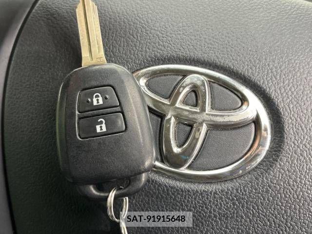 Toyota AQUA 2017-10 255947-5