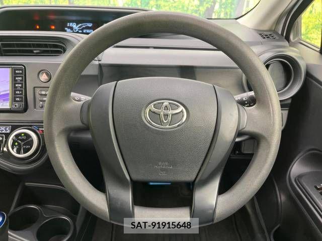 Toyota AQUA 2017-10 255947-11