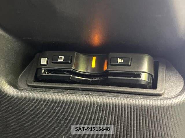 Toyota AQUA 2017-10 255947-3