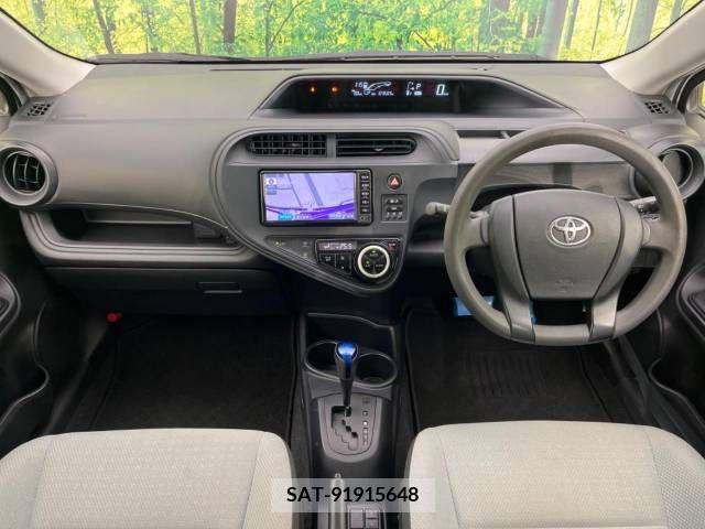 Toyota AQUA 2017-10 255947-1