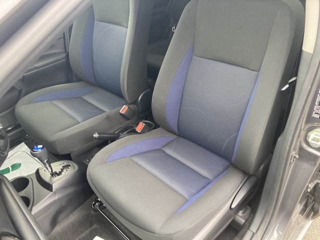Toyota AQUA 2018-06 185321-4