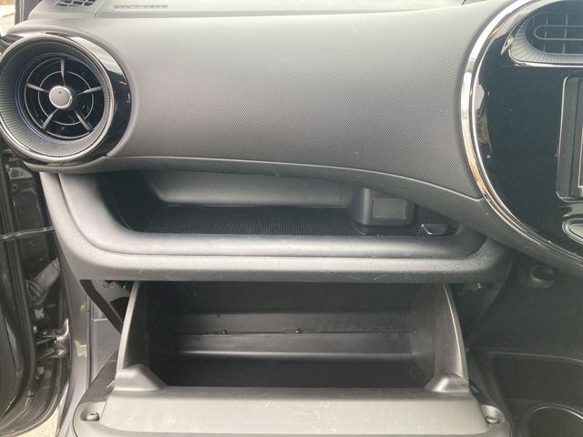Toyota AQUA 2018-06 185321-16