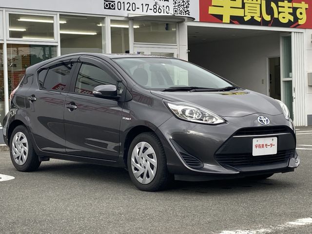 Toyota AQUA 2018-06 185321-23