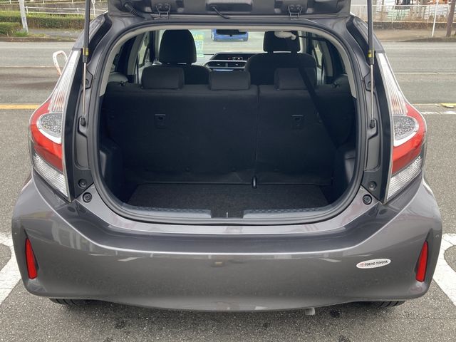 Toyota AQUA 2018-06 185321-19