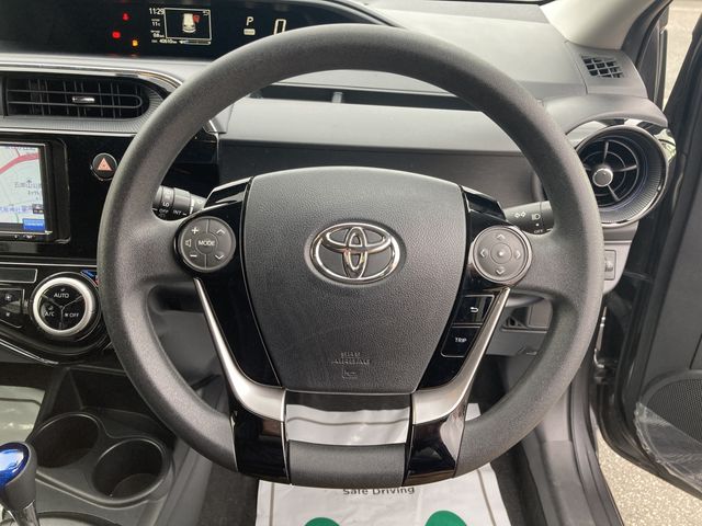 Toyota AQUA 2018-06 185321-10