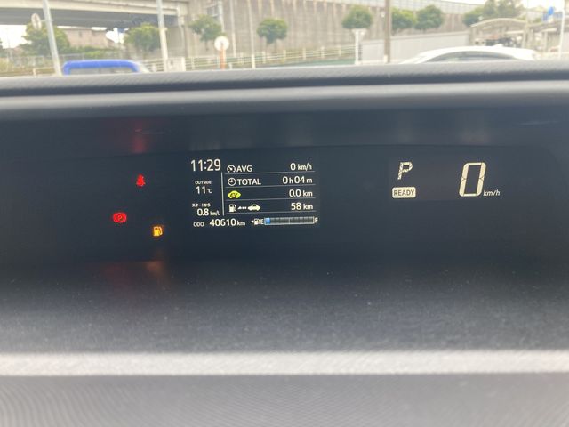 Toyota AQUA 2018-06 185321-14