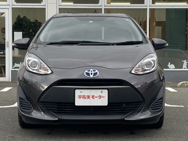 Toyota AQUA 2018-06 185321-22