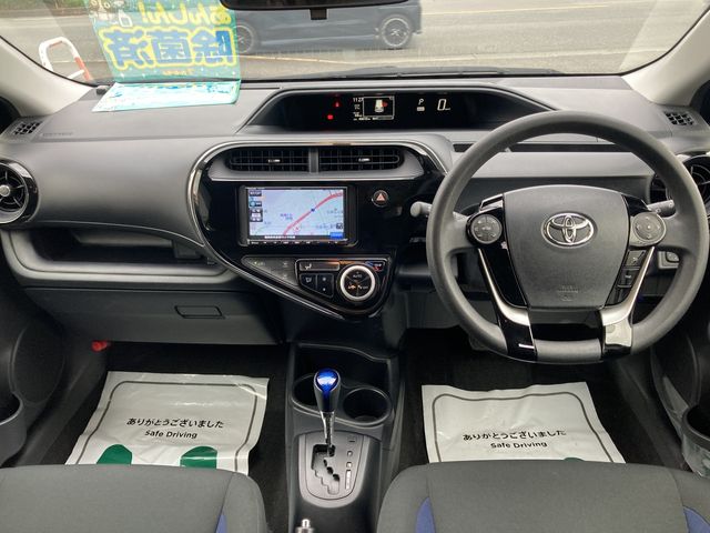 Toyota AQUA 2018-06 185321-1