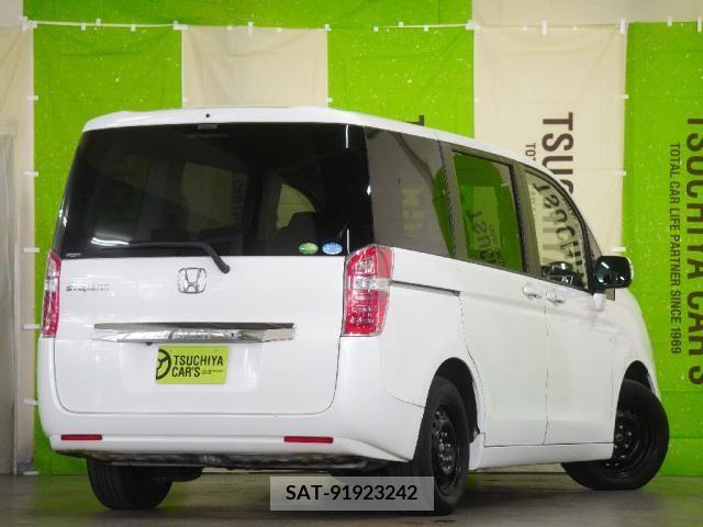 Honda STEP WGN 2013-08 351476-1