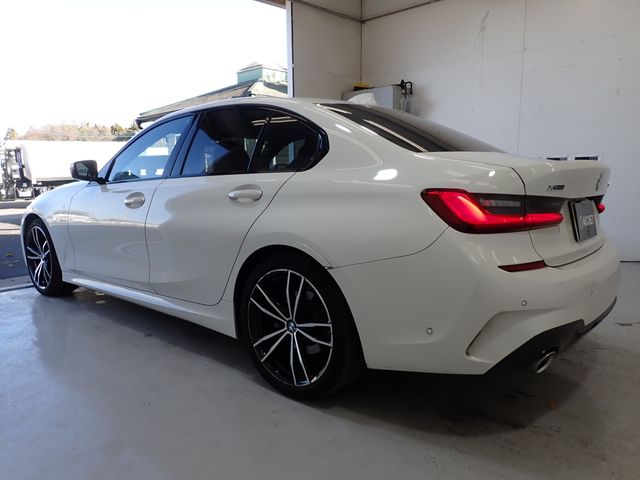 Bmw 3 SERIES 2019-08 181740-2