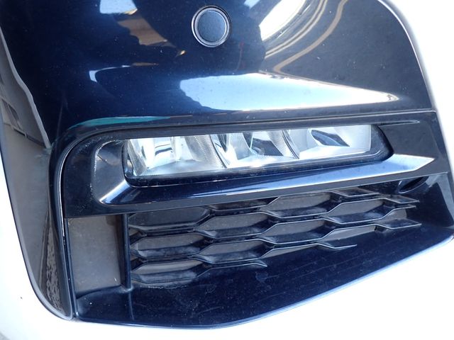 Bmw 3 SERIES 2019-08 181740-9