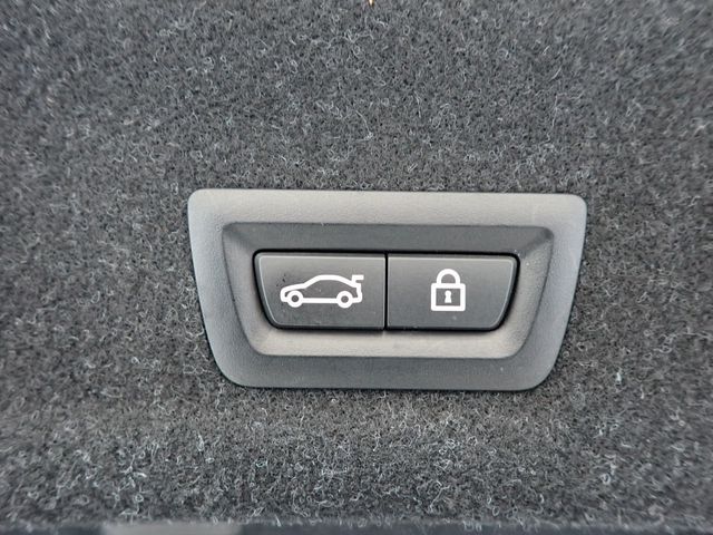 Bmw 3 SERIES 2019-08 181740-16