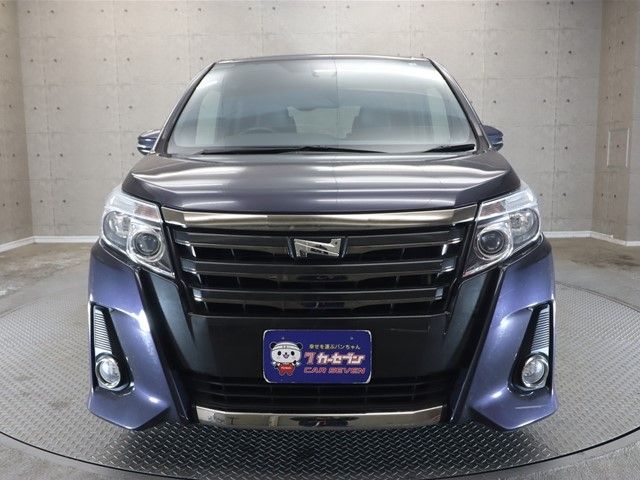 Toyota NOAH 2017-04 181623-20