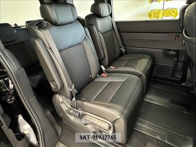 Honda STEP WGN 2024-04 324725-9