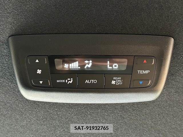 Honda STEP WGN 2024-04 324725-7