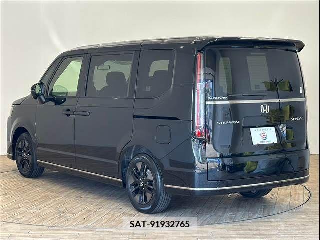 Honda STEP WGN 2024-04 324725-14