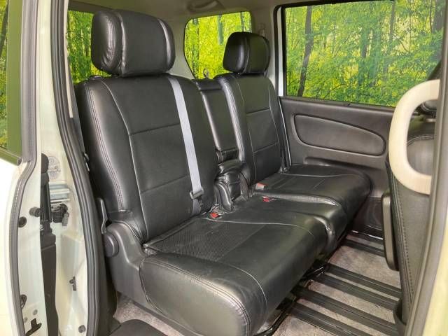 Nissan SERENA 2012-09 23539-8