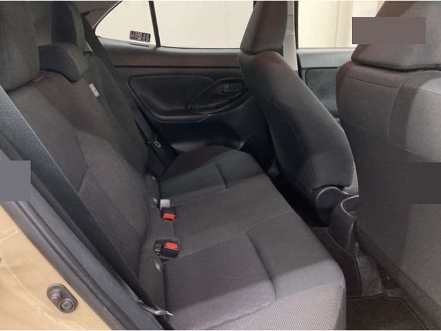 Toyota YARIS CROSS 2023-06 191284-6