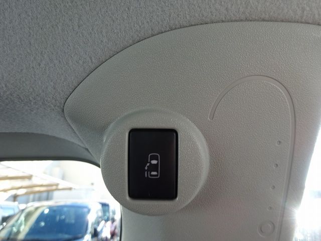 Toyota SPADE 2013-04 184447-29