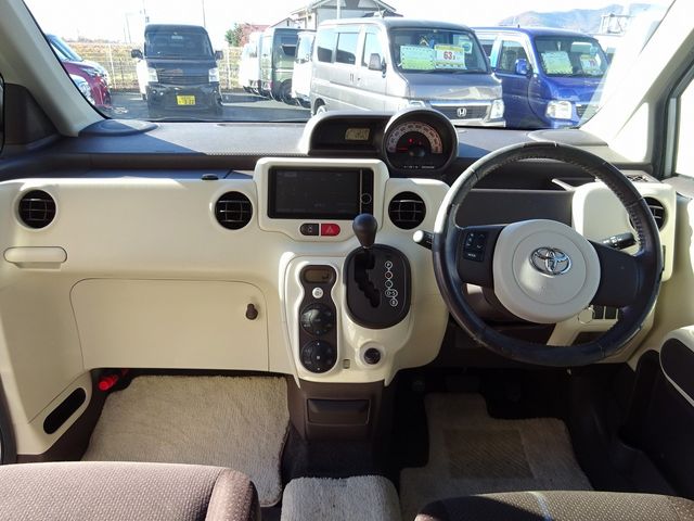 Toyota SPADE 2013-04 184447-14