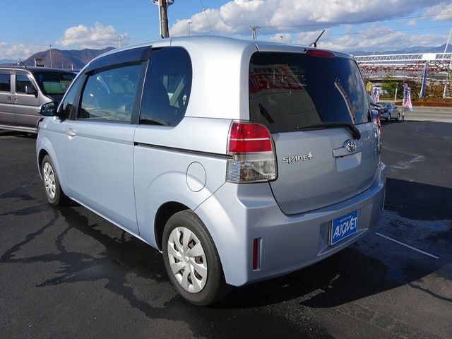 Toyota SPADE 2013-04 184447-5