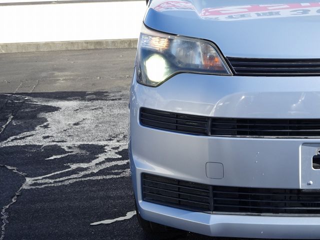 Toyota SPADE 2013-04 184447-7