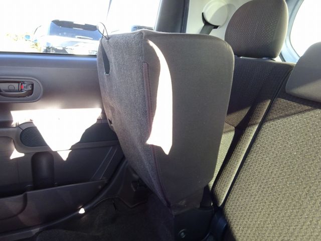 Toyota SPADE 2013-04 184447-15