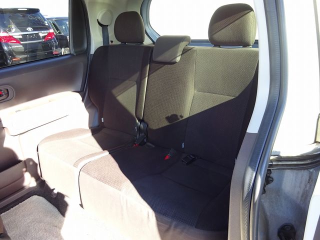 Toyota SPADE 2013-04 184447-13