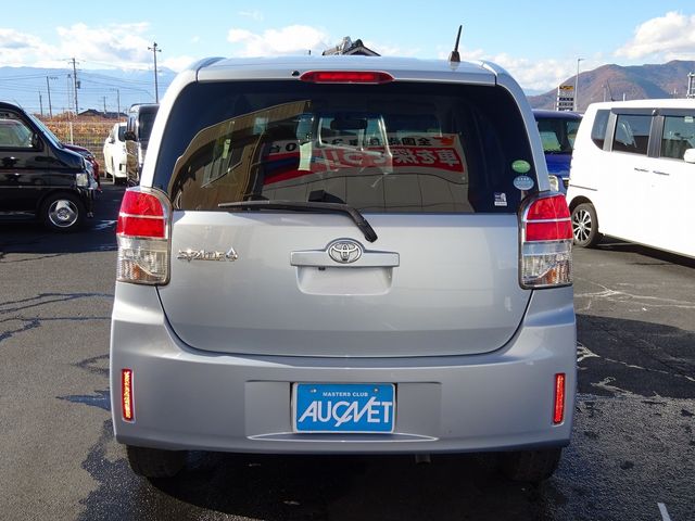 Toyota SPADE 2013-04 184447-4