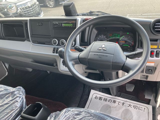 Mitsubishi CANTER 2023-01 192-18
