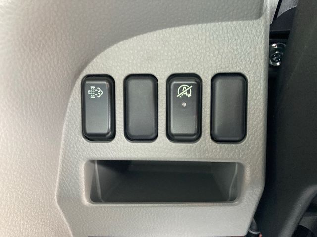 Mitsubishi CANTER 2023-01 192-21
