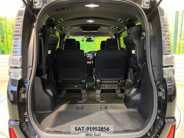 Toyota VOXY 2018-10 288951-11