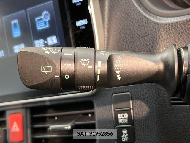 Toyota VOXY 2018-10 288951-19