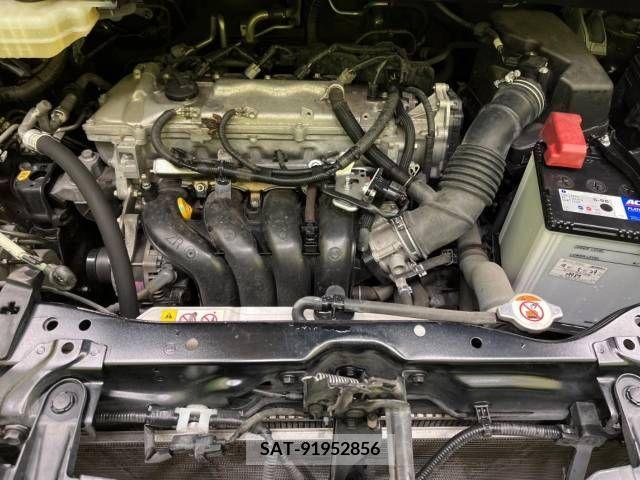 Toyota VOXY 2018-10 288951-17