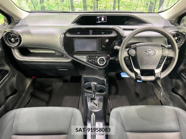 Toyota AQUA 2019-09 342111-1