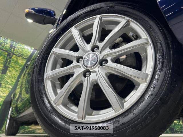 Toyota AQUA 2019-09 342111-13