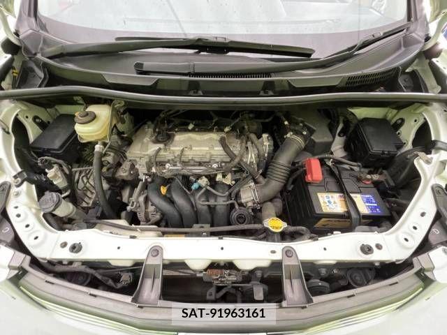 Toyota NOAH 2013-11 298086-19