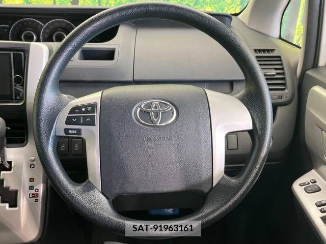 Toyota NOAH 2013-11 298086-12