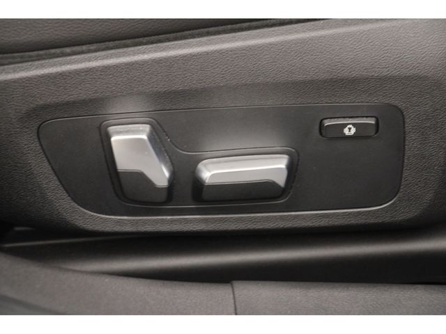 Bmw 3 SERIES 2019-04 11013-11