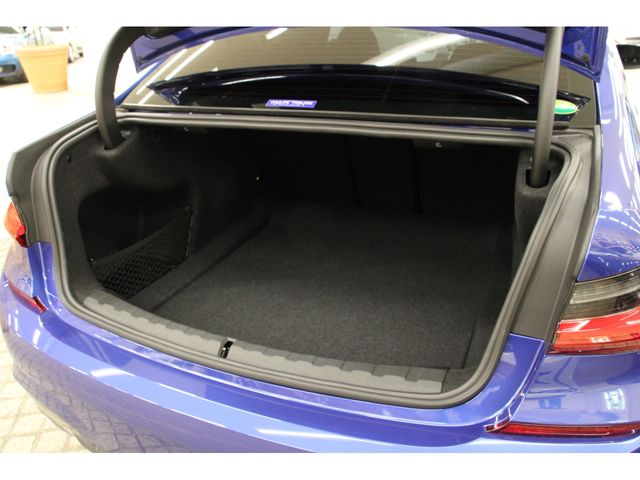 Bmw 3 SERIES 2019-04 11013-27