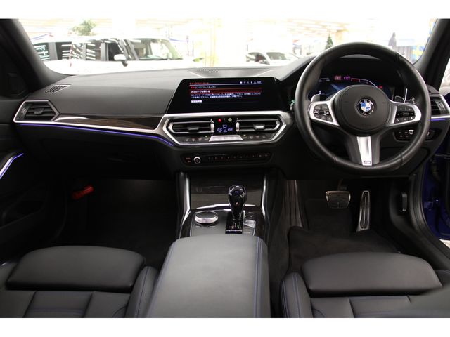Bmw 3 SERIES 2019-04 11013-1