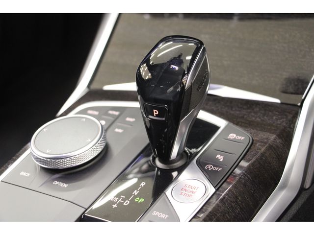 Bmw 3 SERIES 2019-04 11013-4