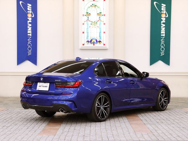 Bmw 3 SERIES 2019-04 11013-2