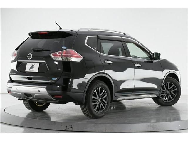 Nissan X-TRAIL 2015-03 15297-1