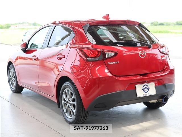 Mazda DEMIO 2016-12 267659-22